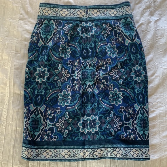 Loft classy blue floral pencil skirt - Picture 3 of 5